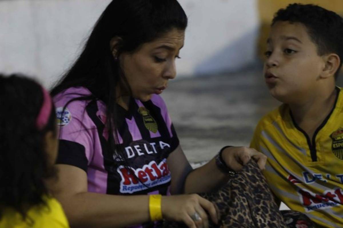 ¡PRECIOSAS! Las bellas chicas que adornaron la jornada seis de la Liga Nacional