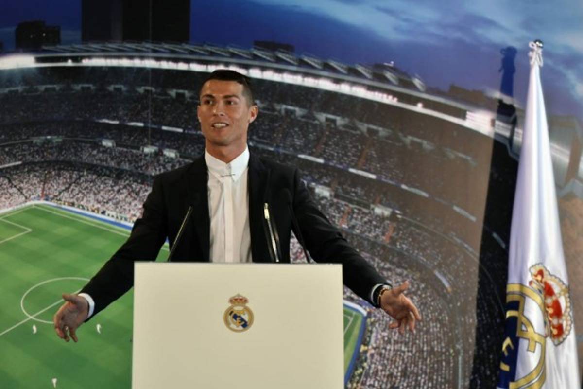 Fotos: Las imágenes curiosas de la renovación de Cristiano con el Real Madrid