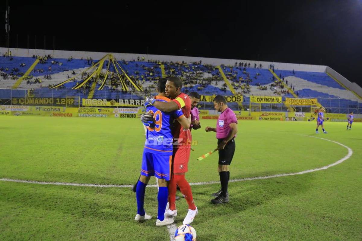 Abrazos, protesta y furia en Marathón: Las imperdibles fotos que deja la jornada 8 de Liga en Honduras