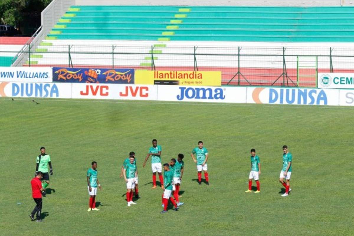 Fotos: Hondureños se van a las playas a pesar de alerta roja por coronavirus