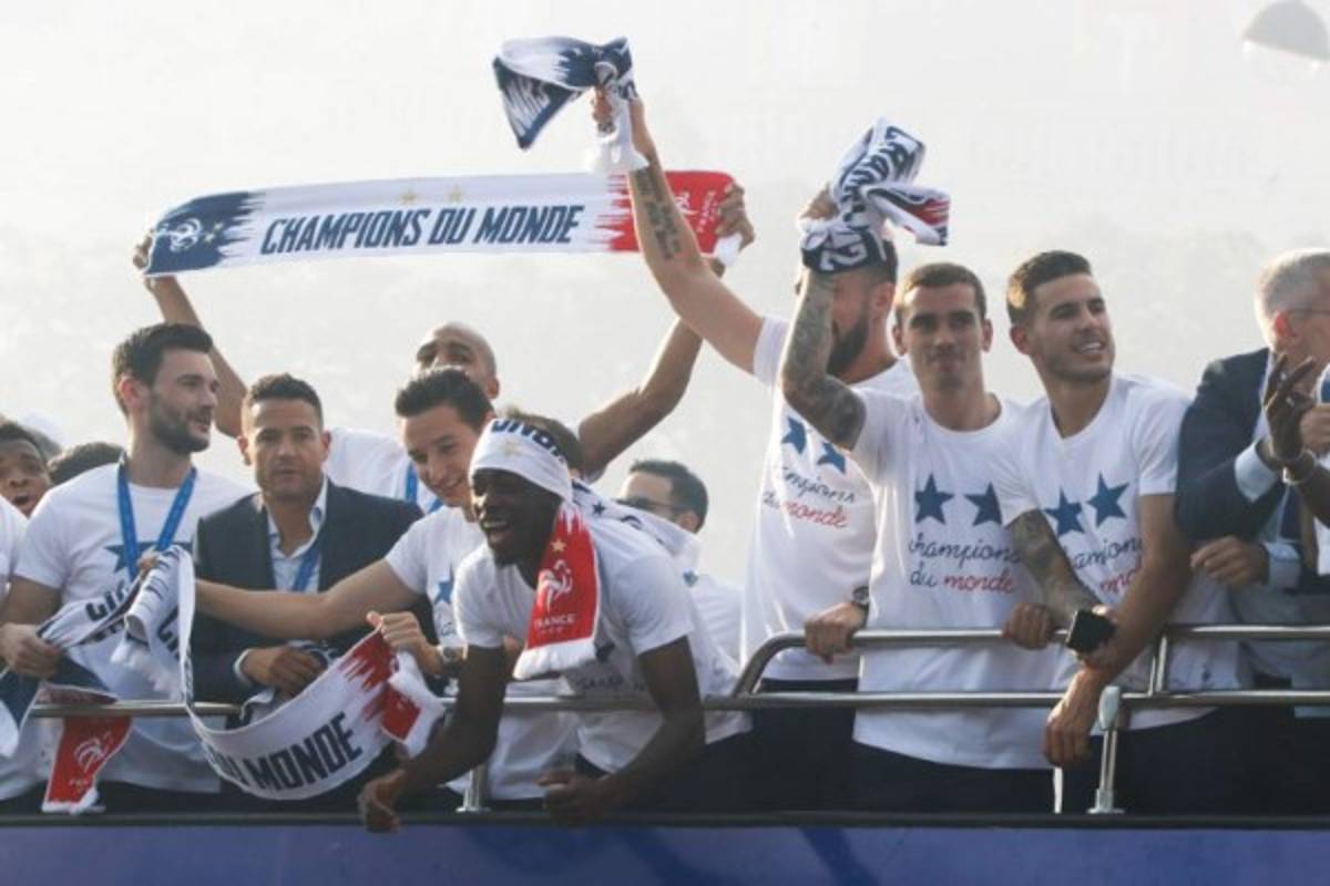 ¡La Copa está en casa! Francia explota de euforia tras conquistar Rusia 2018