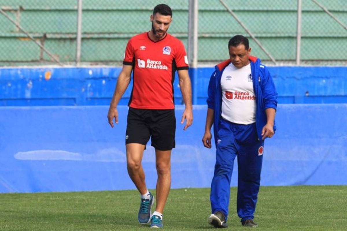 FOTOS: La 'pelea” entre Moreira y Galvaliz; el invitado al entreno de Olimpia