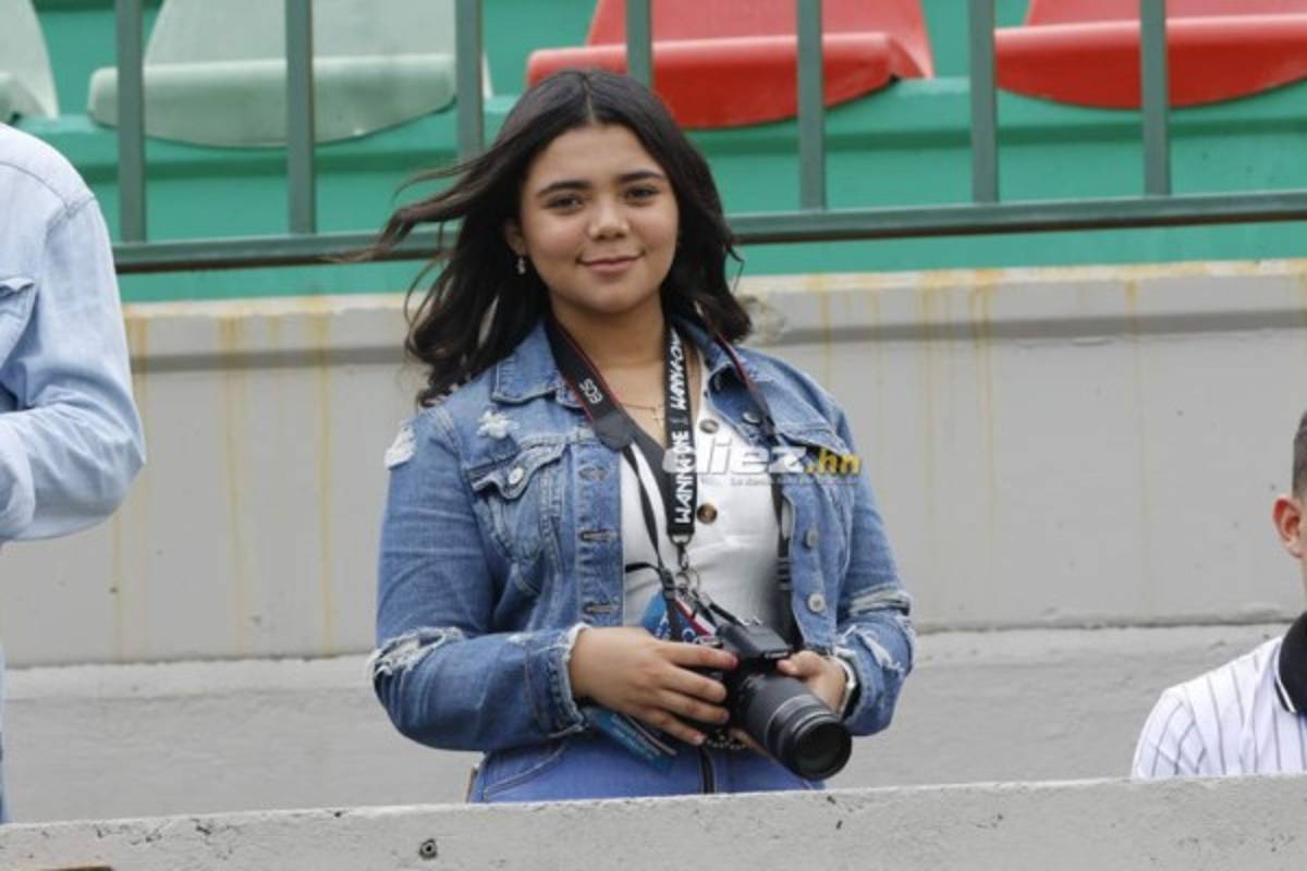 Hermosas chicas y ambientazo en el Yankel Rosenthal para el clásico Marathón-Olimpia