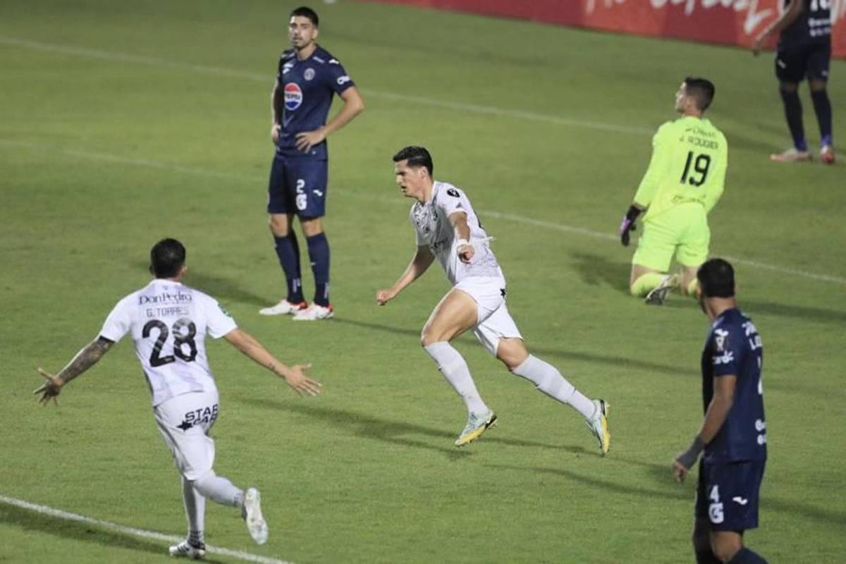 El villano del juego, motivo del berrinche de Rubilio Castillo y la pelea que hubo en el Motagua - Herediano