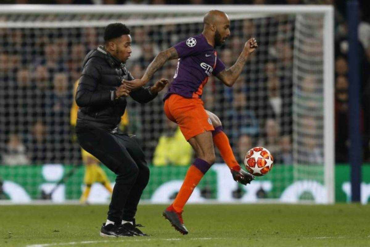 Lo que no se vio en TV: El hincha que se metió en el Tottenham-City a lo 'Rasquiña'