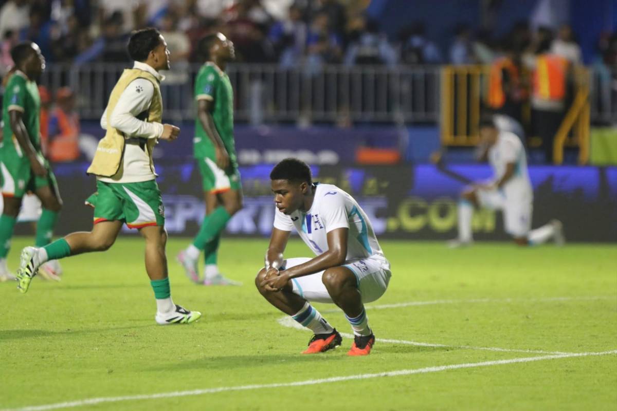 Lágrimas de Dereck, tristeza de Keyrol y leyenda vio a Honduras caer ante Surinam