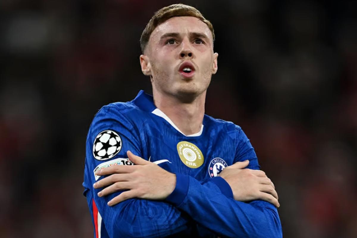 Tuvo una cita secreta y lo descubrieron: la espectacular rubia que conquistó a una estrella mundial