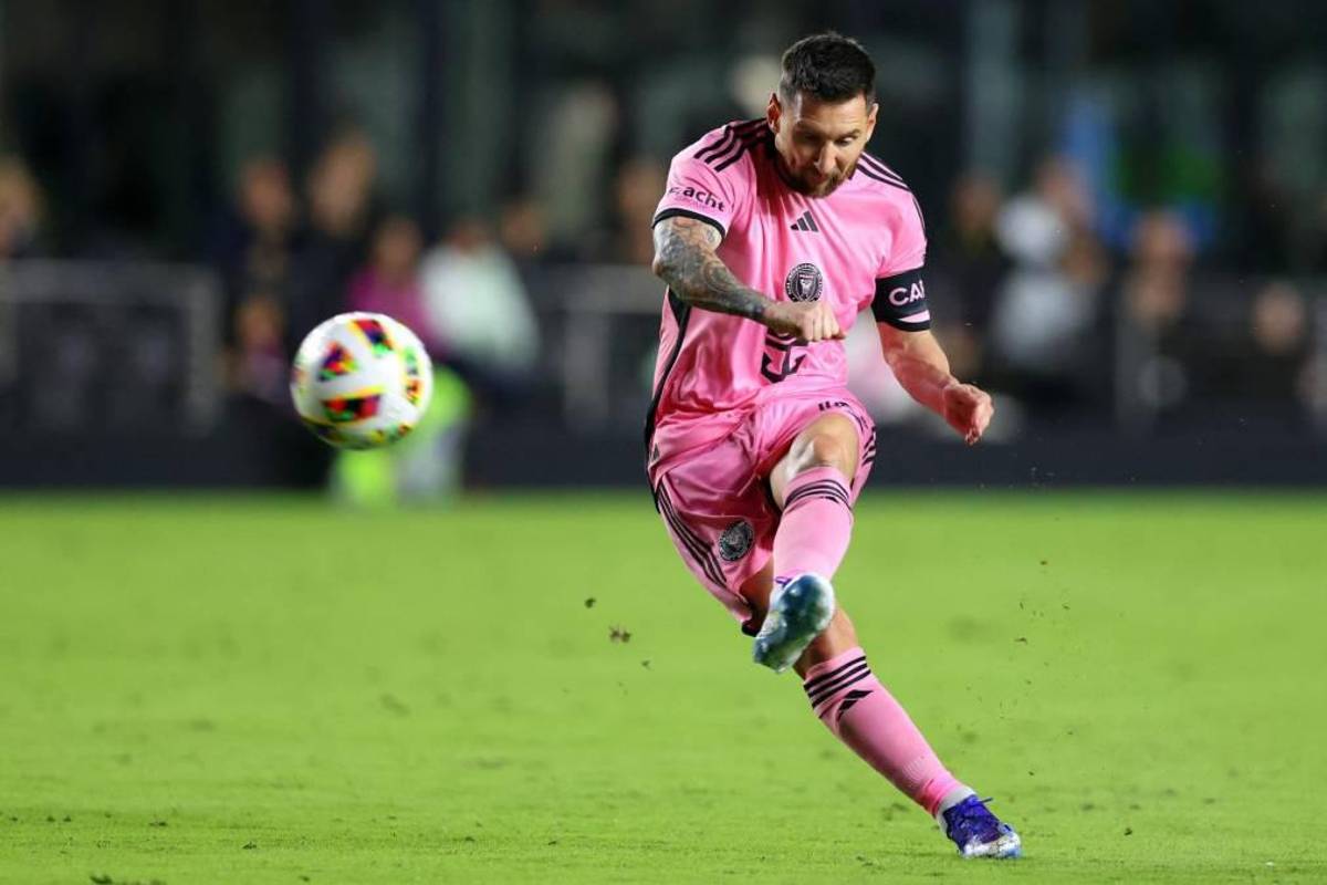La reacción de famoso al conocer a Messi en la MLS y el cómodo look de Antonela ¿Qué pasó con David Ruiz?