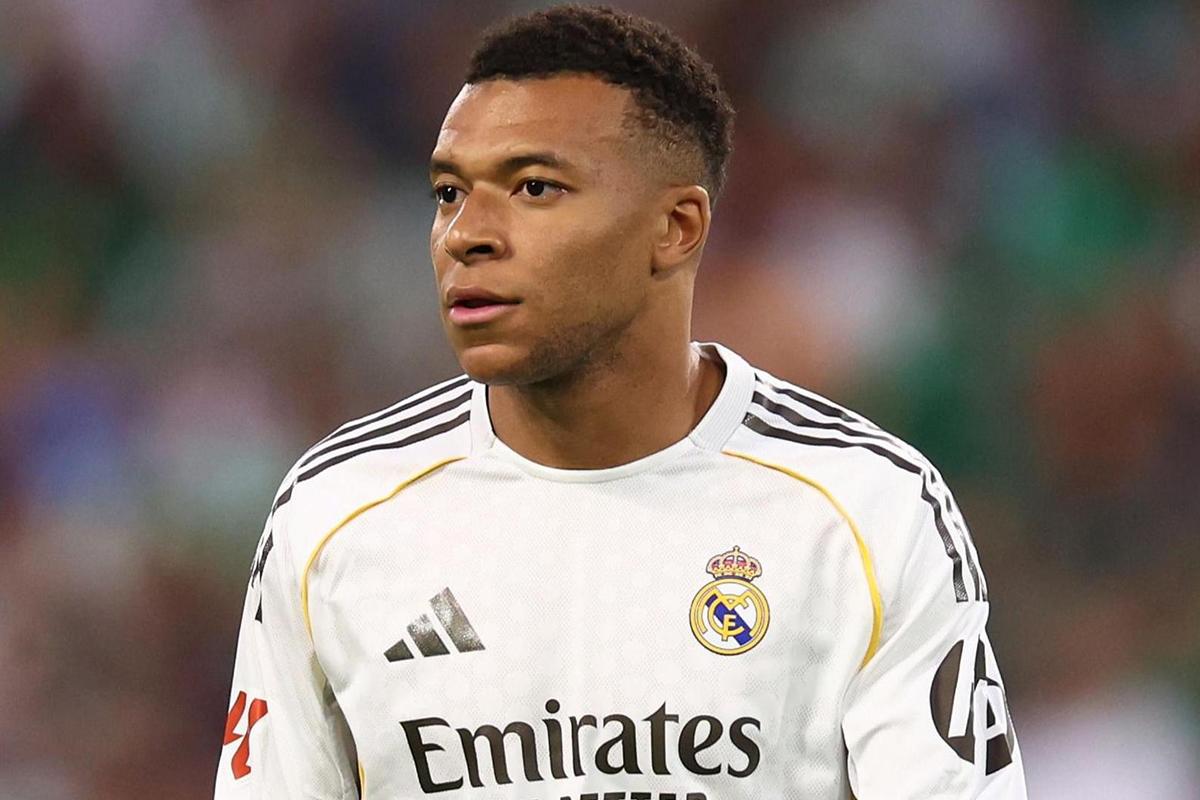 Mbappé ya no lo soporta: pide la salida de jugador del Madrid y el motivo