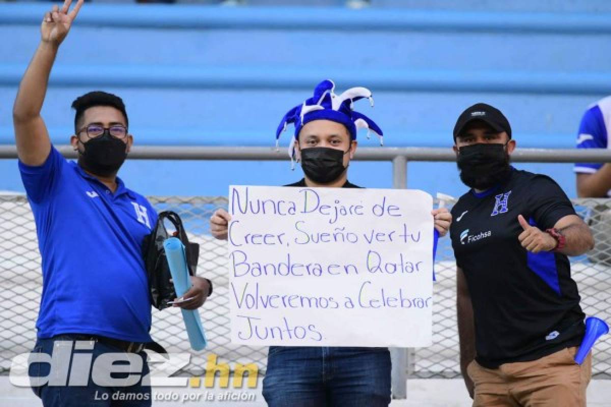 Bellas presentadoras y aficionadas deslumbraron en el estadio Olímpico para el Honduras-Panamá