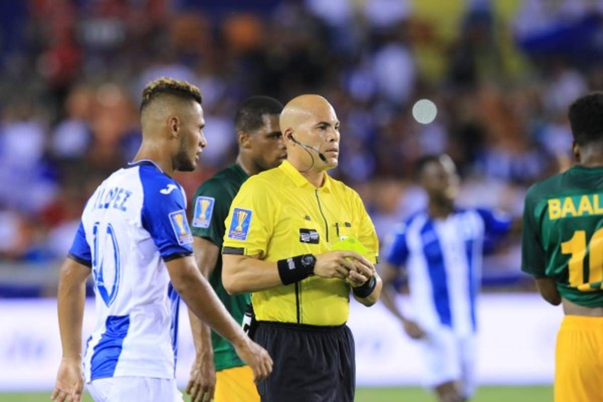 NO SE VIO EN TV: Penoso lo que sucedió al finalizar juego Honduras-Guayana Francesa