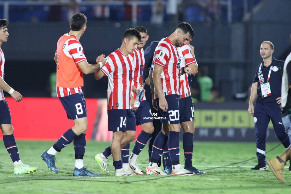 Salen a la luz los detalles de la salida de Gustavo Alfaro de Costa Rica y el millonario salario que tendrá en Paraguay