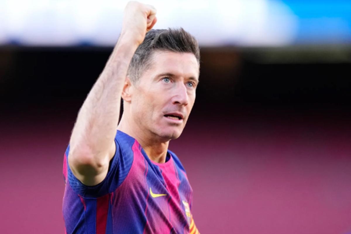 Hansi Flick tiene al reemplazo de Lewandowski: Se va al Barcelona; también habló con el Atlético