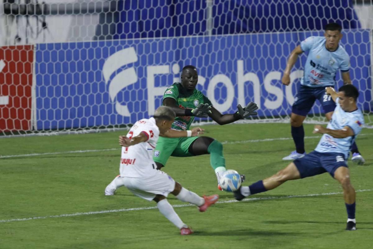 El gesto de Gabriel Araújo que Olimpia aplaude, la bronca que se dio en la remontada y el enfado del Albo con Génesis