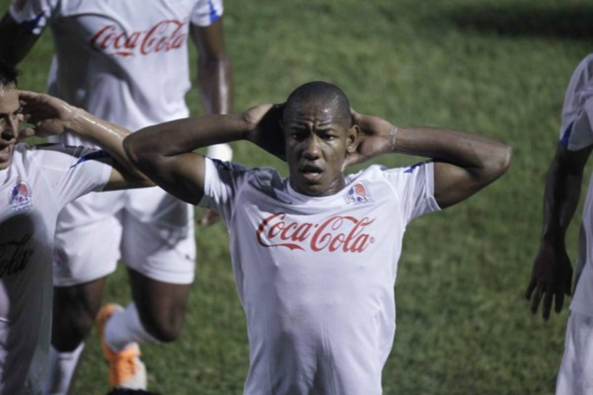 Postales inolvidables que han dejado los clásicos Real España-Olimpia