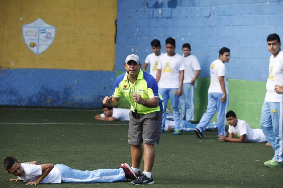 La nueva vida del ex jugador hondureño Francis Reyes lejos de las canchas