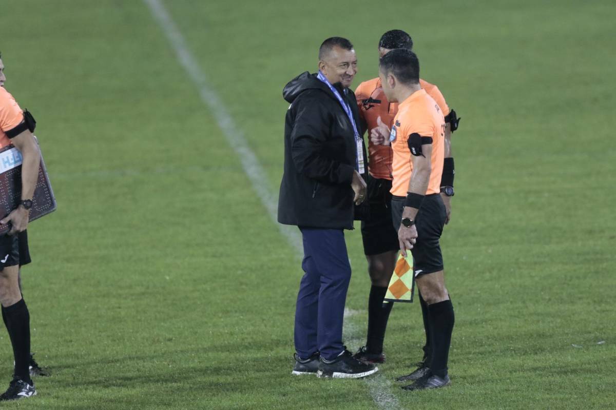 Ovación a Messiniti, Chelito fiel a Dios y hermanitos verdolagas en el juego Marathón vs Juticalpa FC