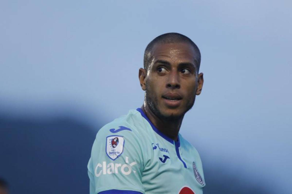 EL MERCADO: La Tota le saca jugador al Motagua, que va por su último fichaje; Olimpia sufriría nueva baja y Marathón sigue fichando