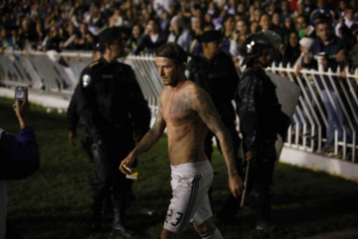 El día que David Beckham volvió 'locas” a las mujeres en el Nacional cuando vino a Honduras