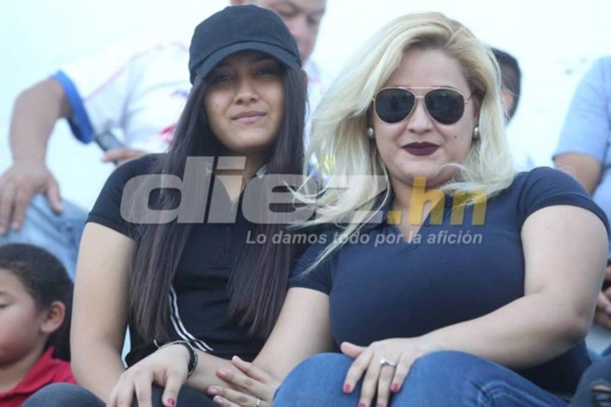 EN FOTOS: Siguatepeque vibra con visita de Olimpia y el humilde autobús en que llegó Real de Minas