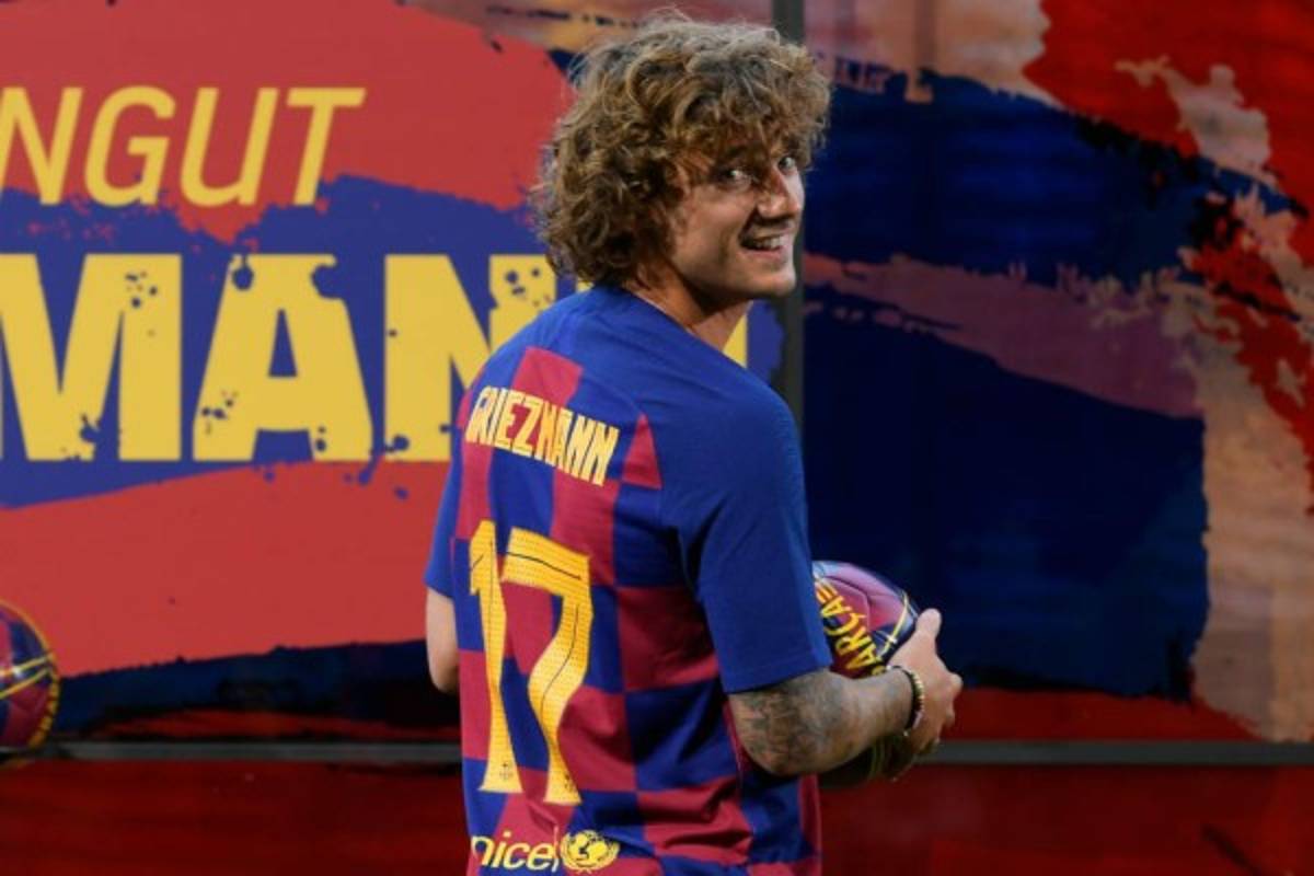 Así fue la presentación de Griezmann en el Camp Nou: Nuevo dorsal y elogios a Messi