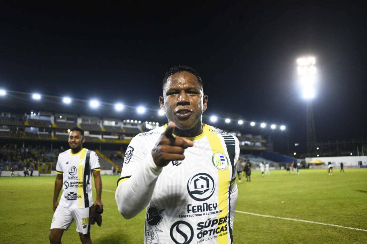 Frustración total en el plantel aurinegro y charla privada; locura de los olanchanos: lo que no se vio del Real España vs Juticalpa