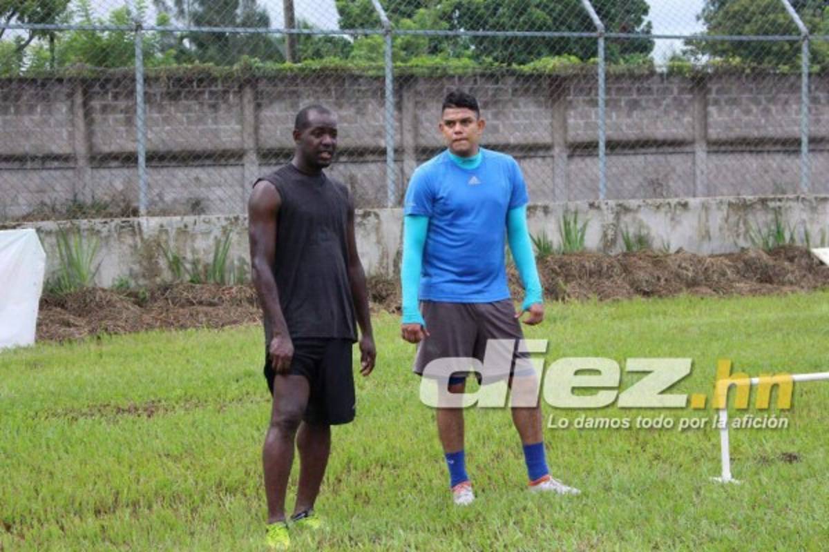 MERCADO: Real España no mandará a jugador al extranjero y Roy Posas regresa