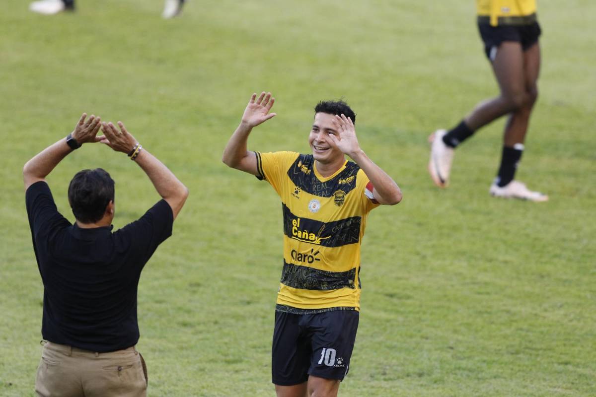 FOTOS: Dos exMotagua sorprenden, Real España sufre duro golpe, error infantil y el enojo que terminó en roja