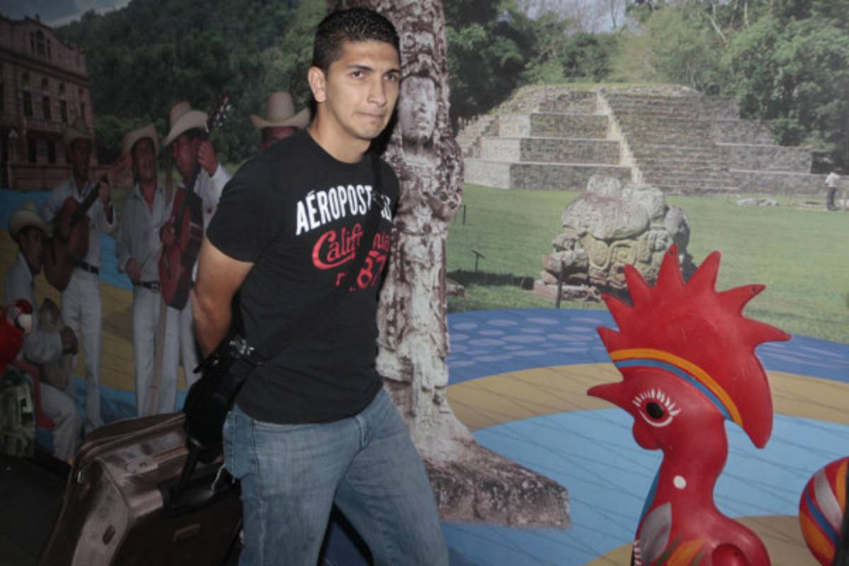 Leverón viajó a Vancouver para unirse a los Whitecaps