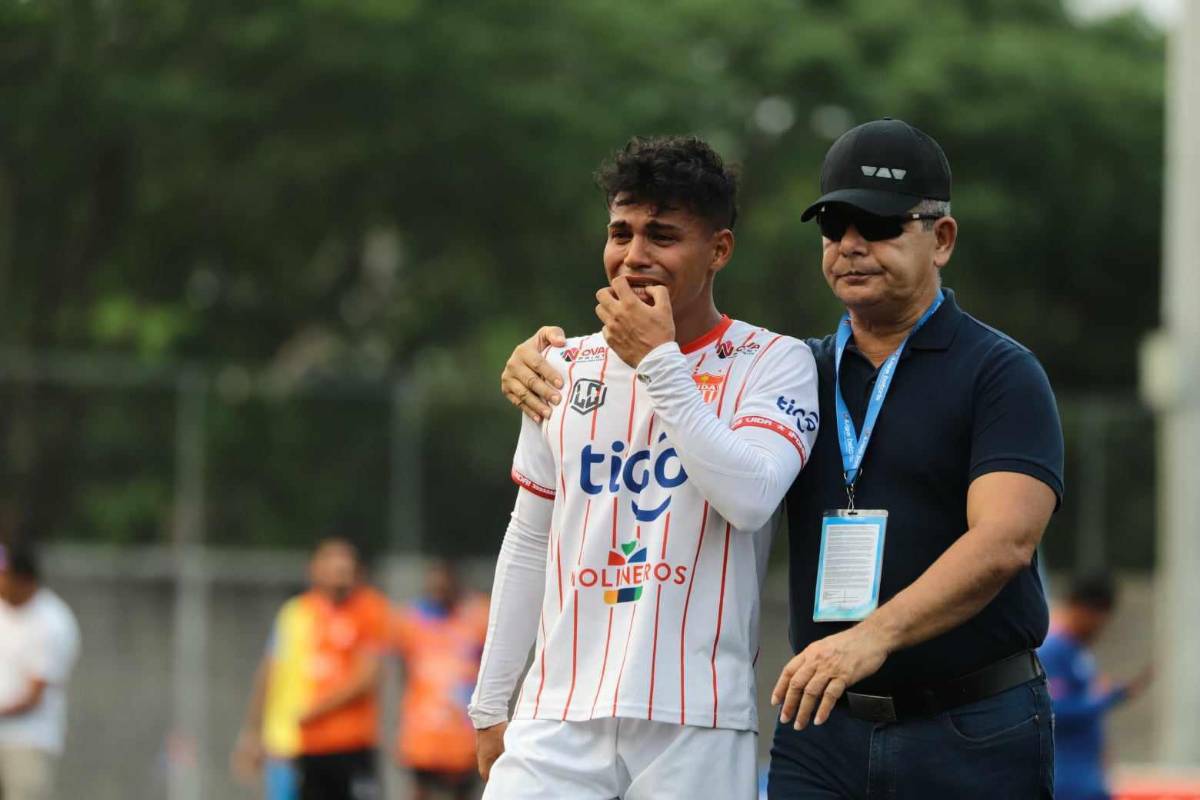 Vida desciende: ‘Chilo’ se derrumba, el llanto inquebrantable de Canales y el jugador que se escondió atrás de la meta para llorar
