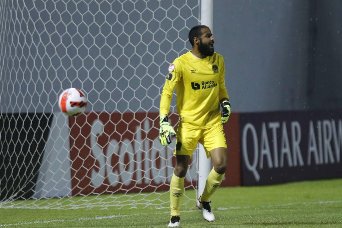 Con muchos cambios: El 11 del Olimpia para buscar el liderato del torneo en el clásico ante Motagua