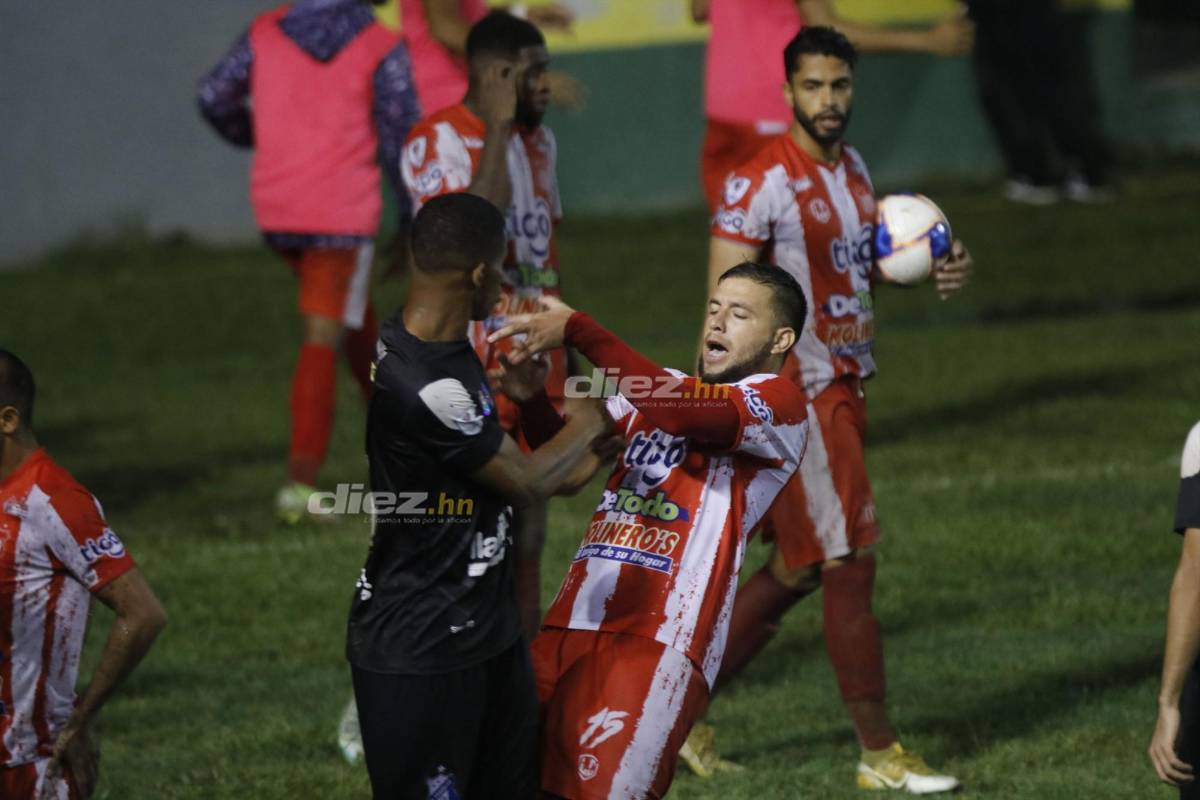 No lo viste en TV: La inesperada fotógrafa esposa de futbolista, la felicidad de Real España y Motagua; Pablo Lavallén sufrió desde el palco