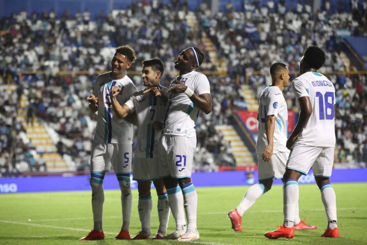 Lágrimas de Dereck, tristeza de Keyrol y leyenda vio a Honduras caer ante Surinam