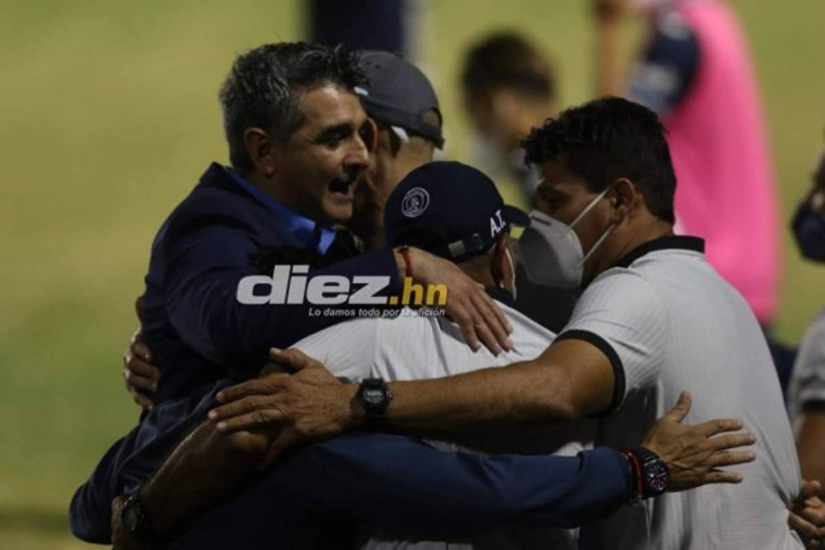 NO SE VIO EN TV: Lo que hizo Emilio tras el partido, el Lobo en el Nacional y las voladas de Edrick