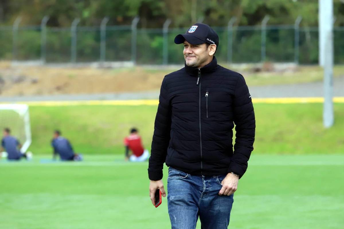 FOTOS: Olimpia recibe visitas inesperadas en el inicio de pretemporada; fichajes albos se muestran felices