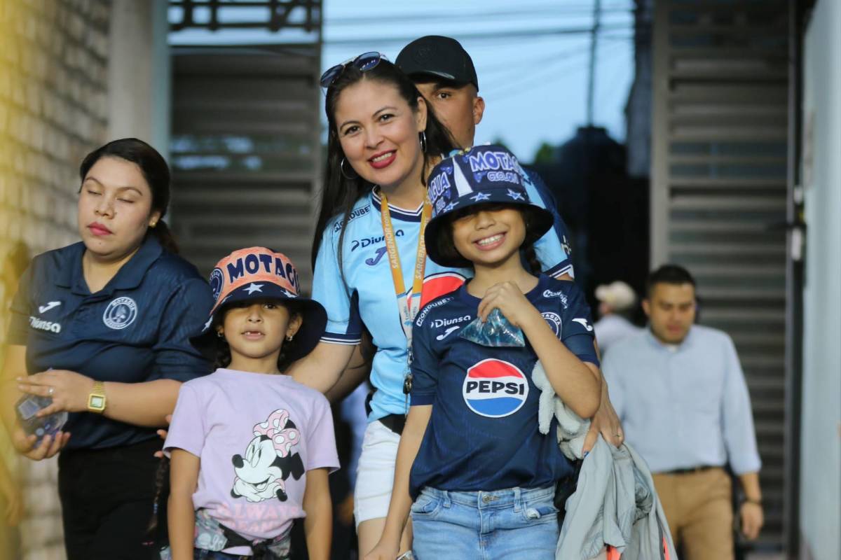 De este club era el jeque,  problema de Cartaginés y la mala noticia de Moya