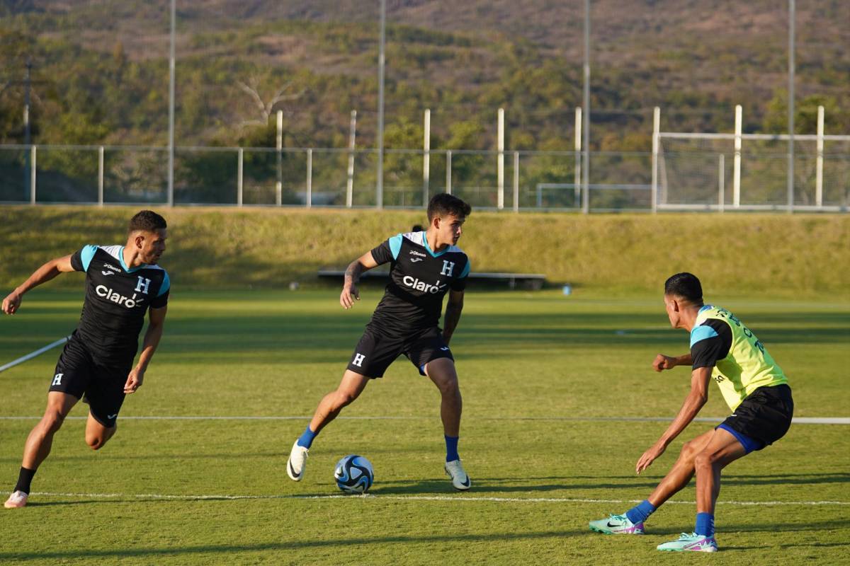 Así fue el segundo día de trabajo de la Selección de Honduras: El jugador que se incorporó y entrenaron a puerta cerrada
