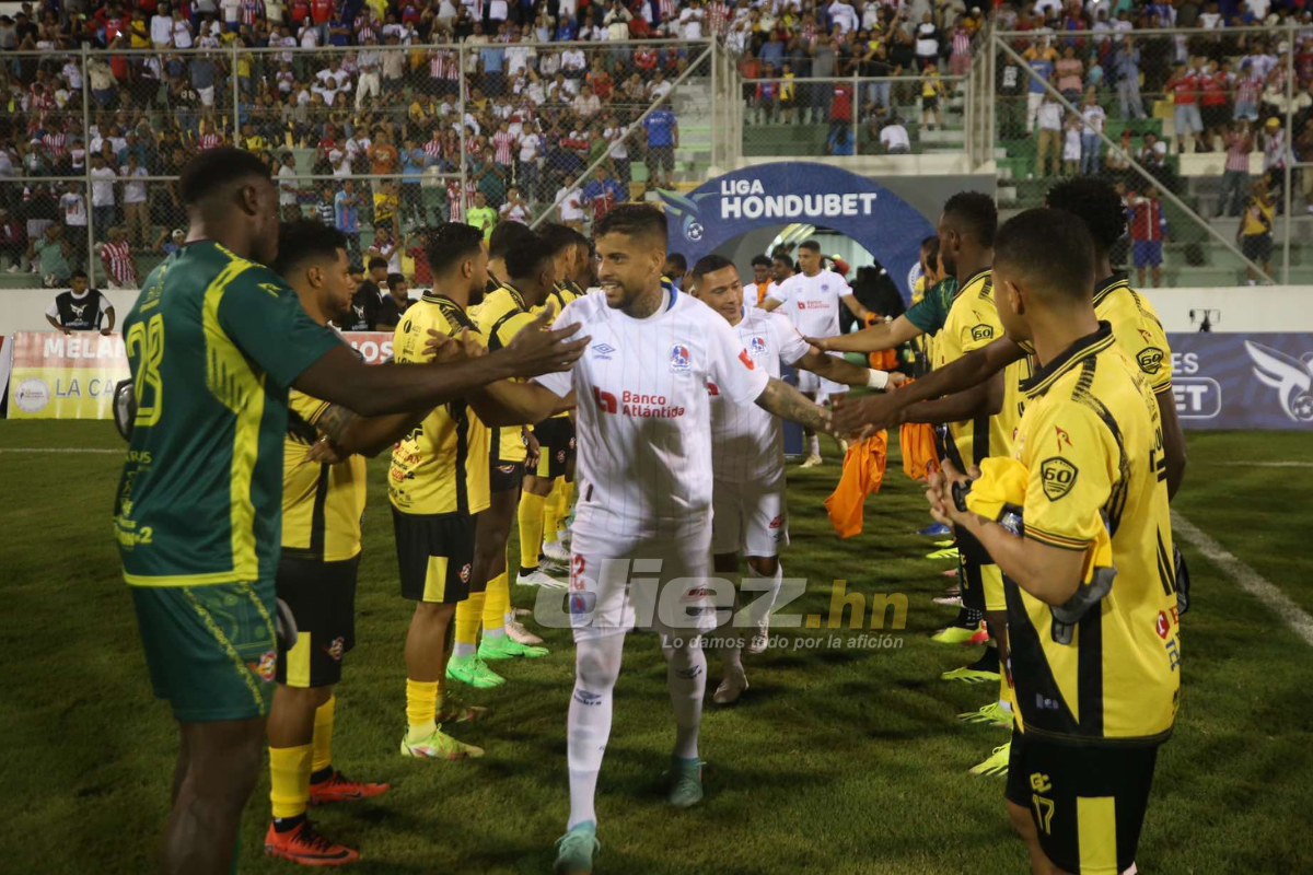 Olimpia goleó al Génesis: el debut de “Nacho” Colombini, errorazo del portero Argueta y las bellas chicas en Comayagua