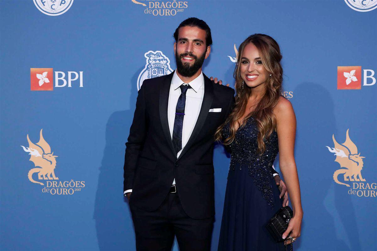 El técnico que fue cupido: lo dejaba en la banca y así conquistó el amor de su vida; “Quise que fuera mi padrino”