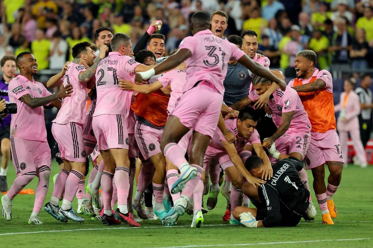 No se vio en TV: Messi campeón y el doblete de títulos, Inter Miami se rinde a Leo, locura de Beckham y la felicidad de David Ruiz