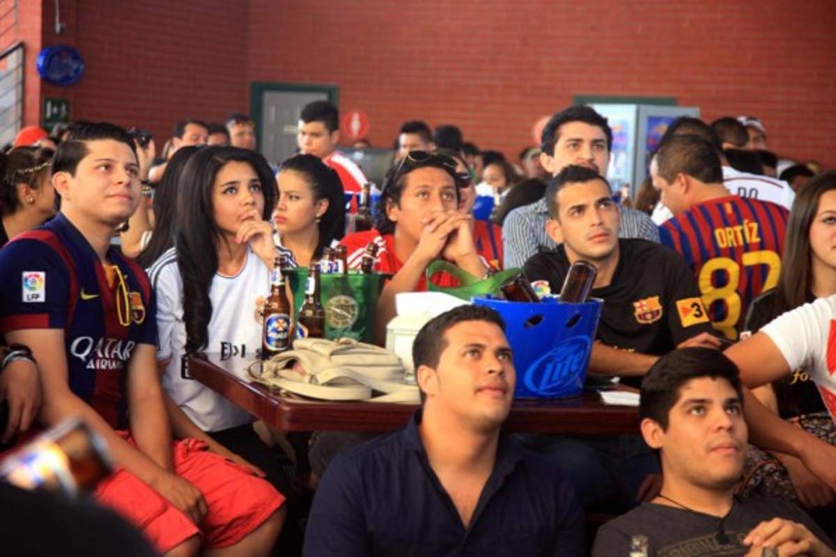Ambientazo en Honduras con el clásico Barcelona-Real Madrid