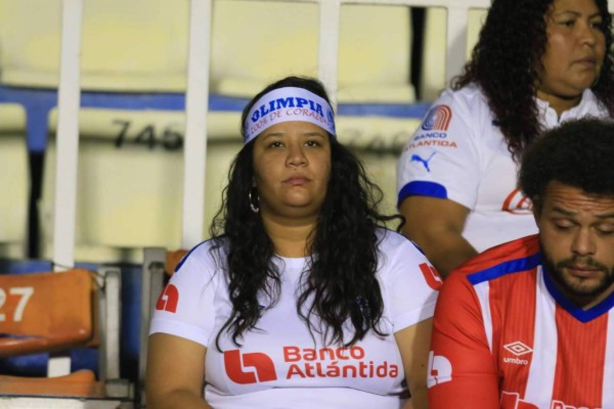 FOTOS: Las hermosas chicas que invadieron el estadio Nacional