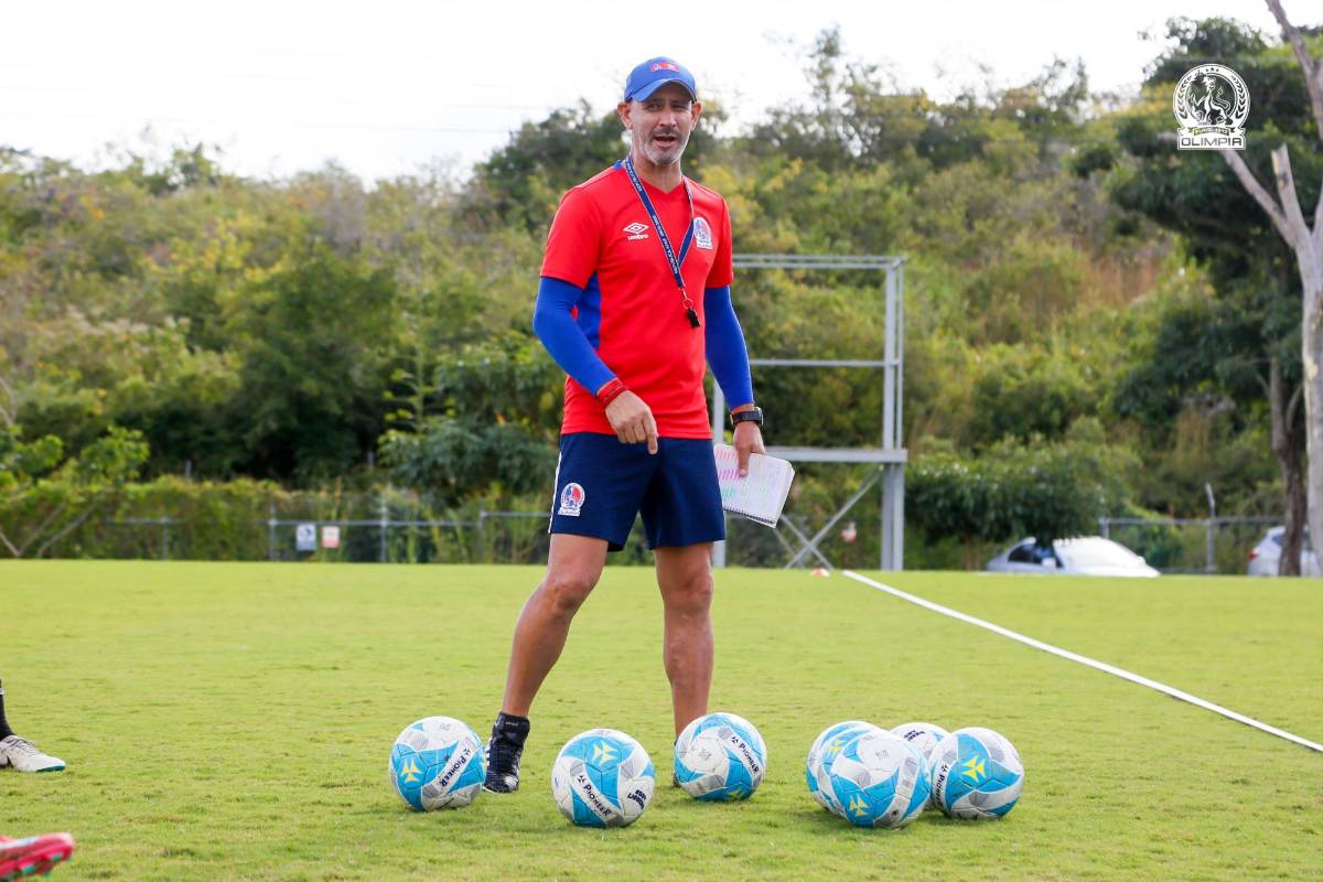 Eduardo Espinel podría eliminar a Motagua de la triangular y así es el 11 que prepara para el clásico capitalino