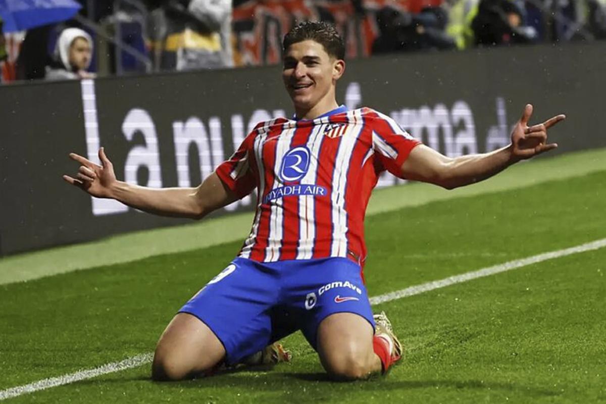 Hansi Flick desea ficharlo y ya lo llamó para que vaya al Barça: ¿Quieres venir a jugar en mi equipo?