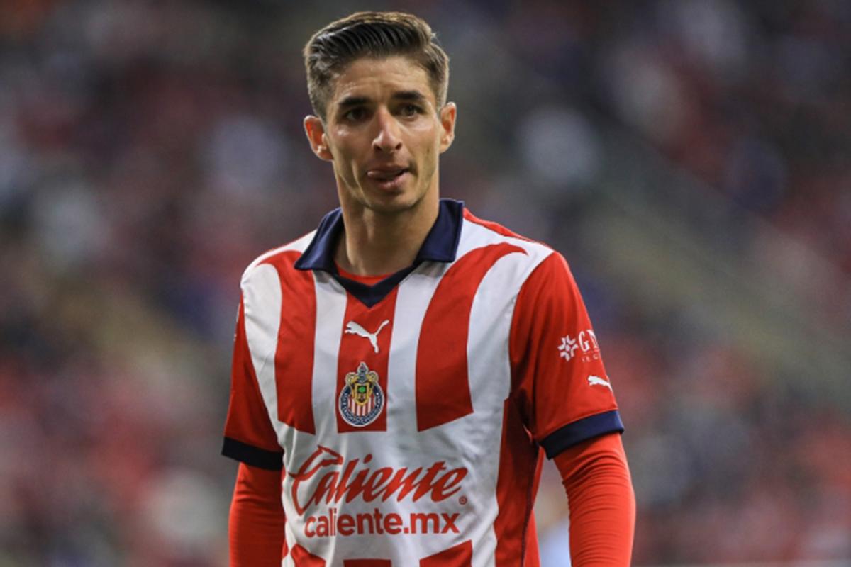 Chivas realiza tremenda barrida: los 10 jugadores que fueron borrados por Milito y los fichajes confirmados