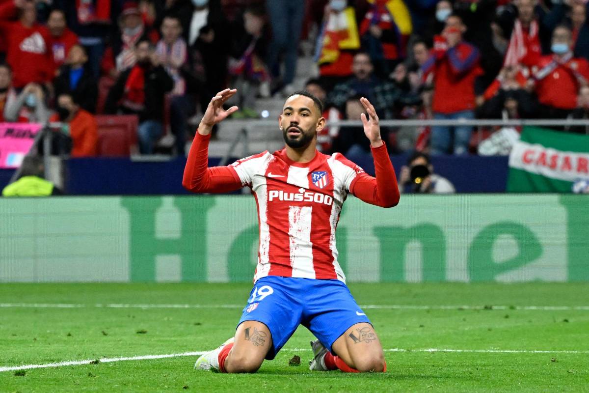 Un final de alto voltaje en el Wanda y Anfield: Cholo Simeone y sus jugadores del Atlético descontrolados en contra del árbitro