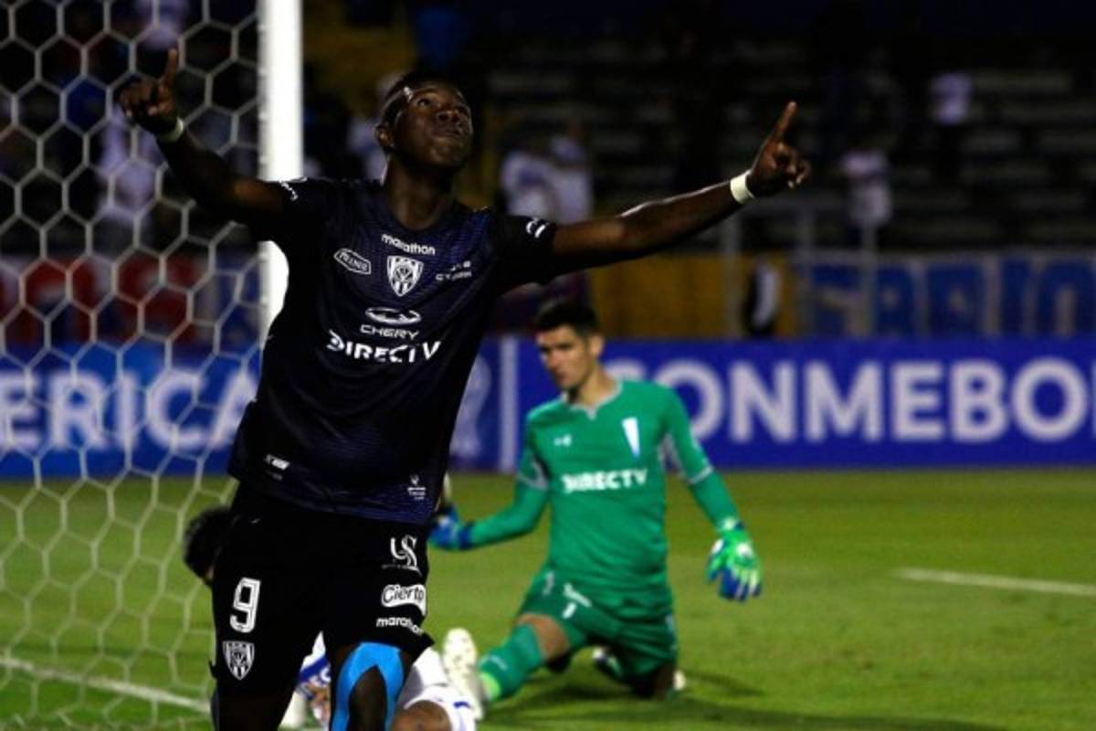 El hondureño Bryan Moya, en el 11 ideal de la Copa Sudamericana 2019