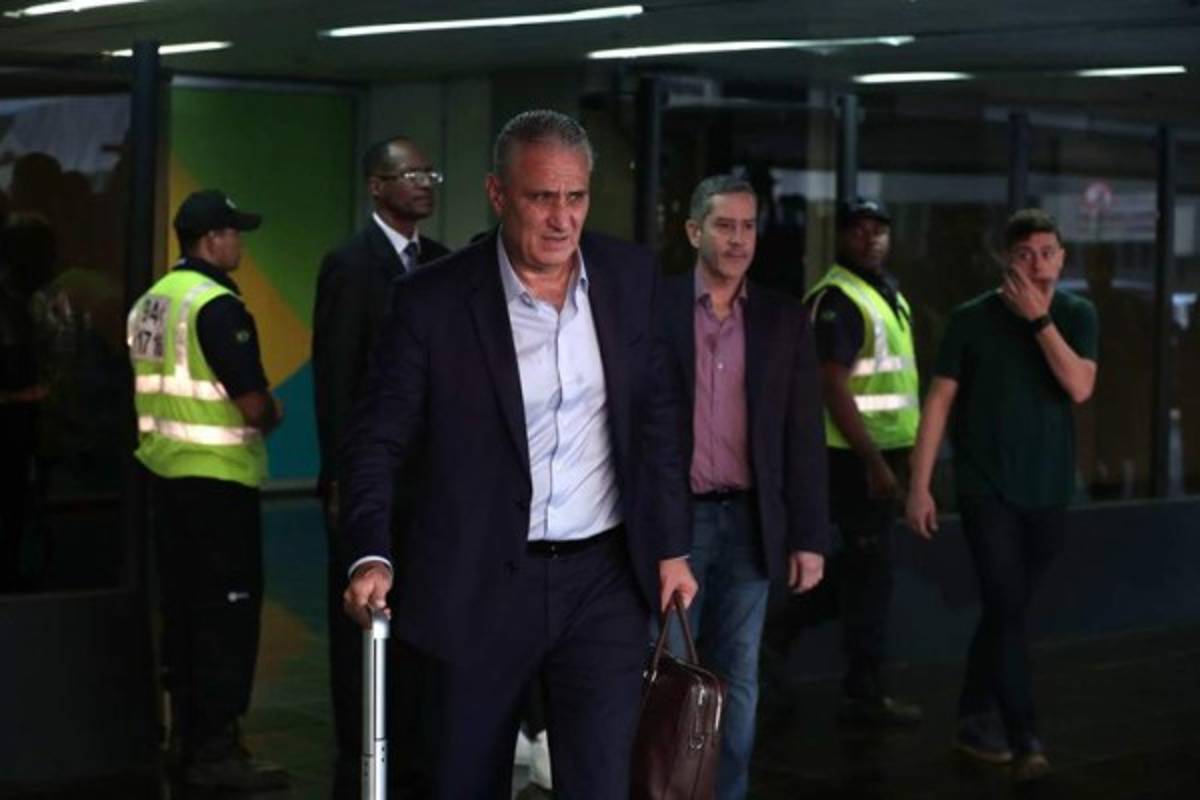 ¿Y Neymar? La frustración de la selección brasileña en su regreso a Rio de Janeiro