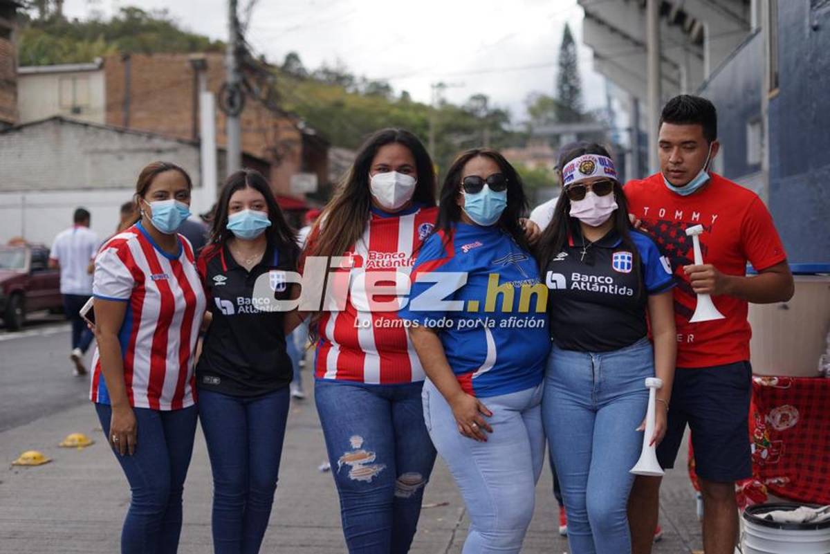 ¡Leones, banderas y selfies! Tegucigalpa se viste de fiesta con la final del fútbol hondureño Olimpia vs. Real España