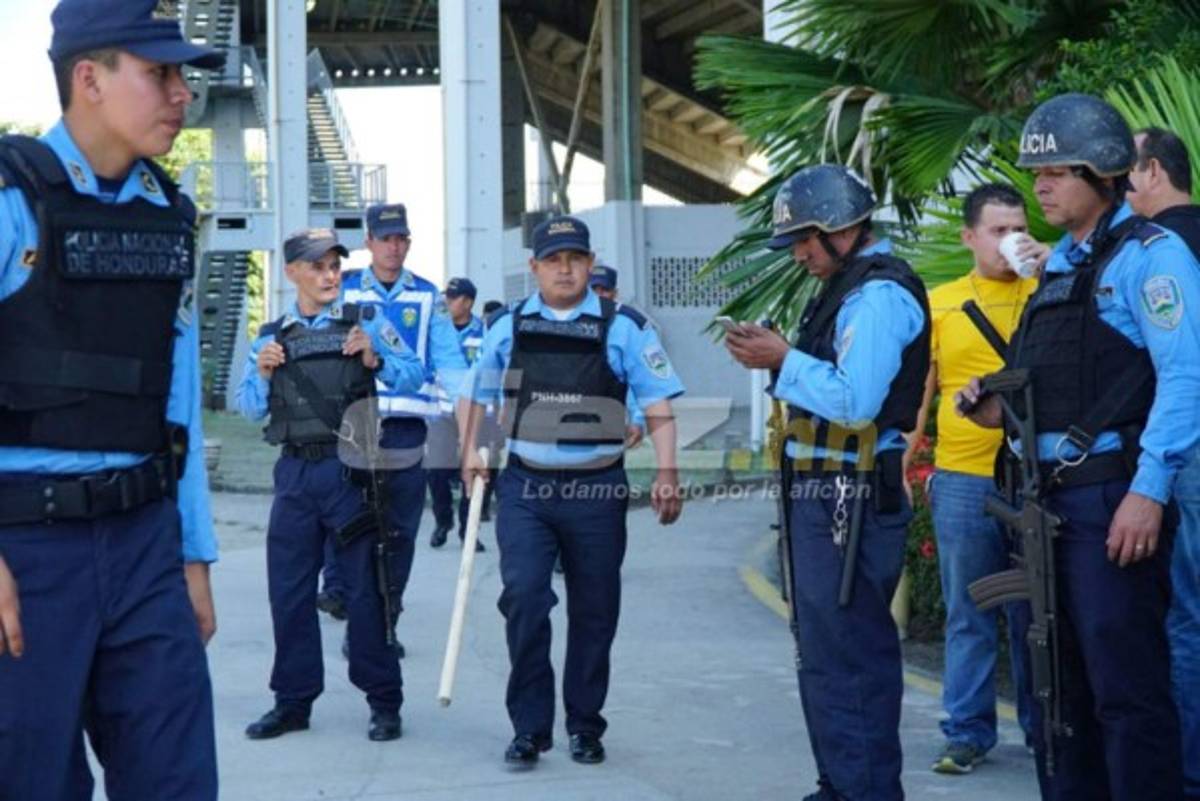 CURIOSAS: La furia del 'Chino' López y el cruce de palabras en silla del Olímpico